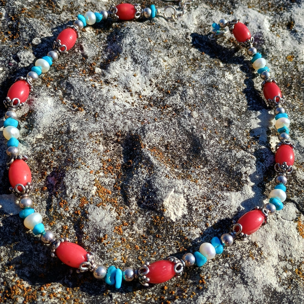 🫦 STuNNiNG 🫦 VTG 90s, artisan, turquoise, red coral and river pearl necklace